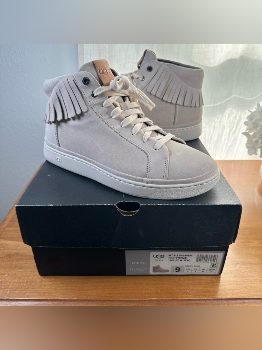 UGG New Cali Sneaker High Fringe White Chocolate Suede Men’s 9 Unisex